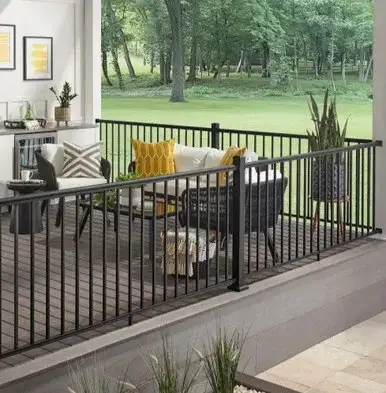American Series - H x 6'W Level Rail Section (Bowed) - Textured