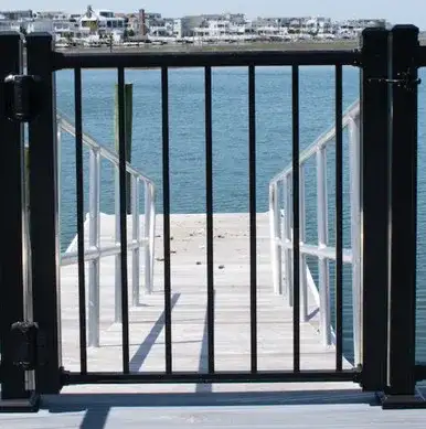 American Series - Square Baluster Gate